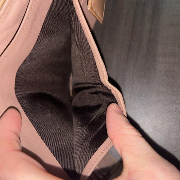 Nib Gucci Microguccissima Pattern Patent Wallet - Picture 8 of 9